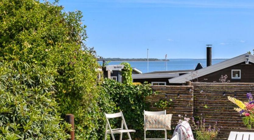 Photo of "Lilie" - 150m from the sea