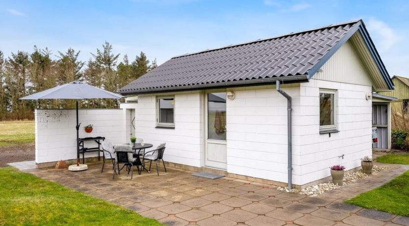 Photo of "Moreen" - 200m to the fjord