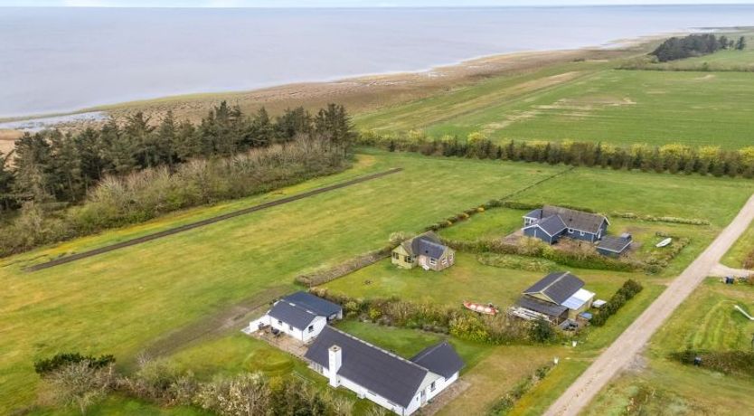 Photo of "Moreen" - 200m to the fjord