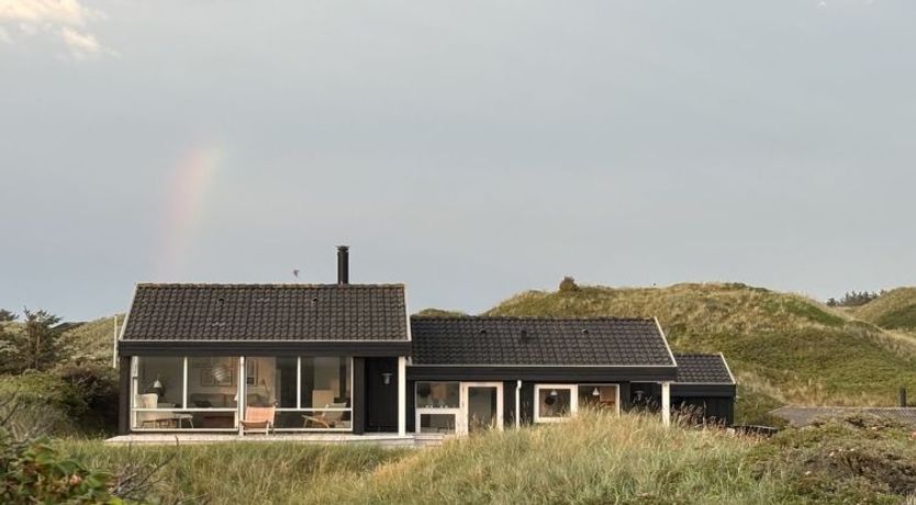 Photo of "Annaliese" - 175m from the sea