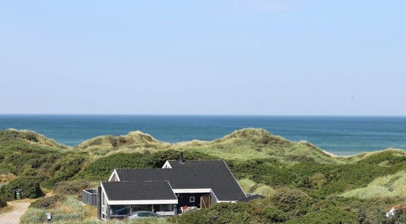 Photo of "Annaliese" - 175m from the sea