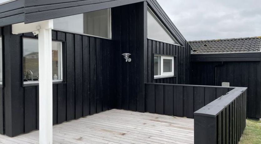 Photo of "Annaliese" - 175m from the sea