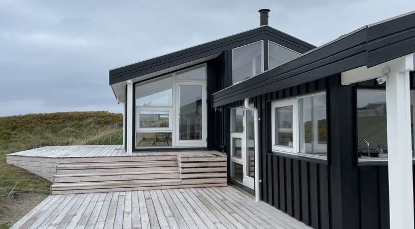 Photo of "Annaliese" - 175m from the sea