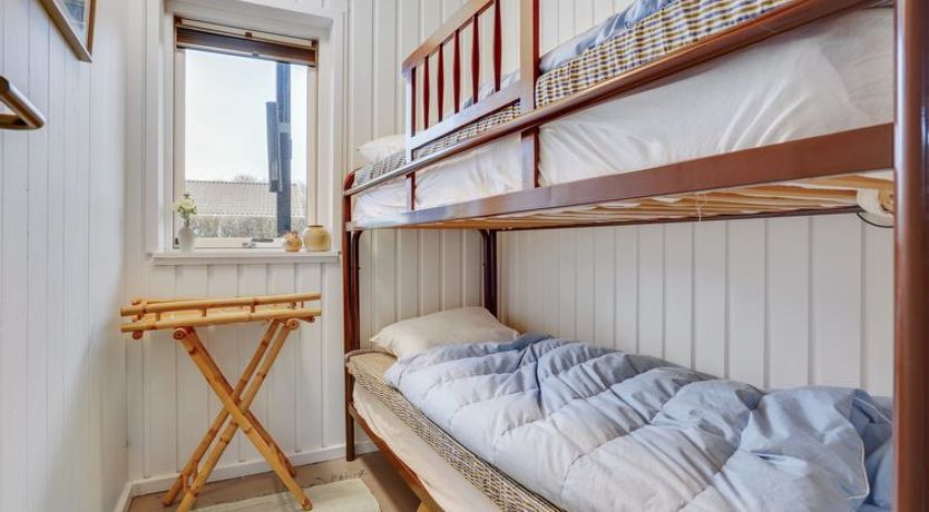 Photo of "Maybrit" - 50m from the sea