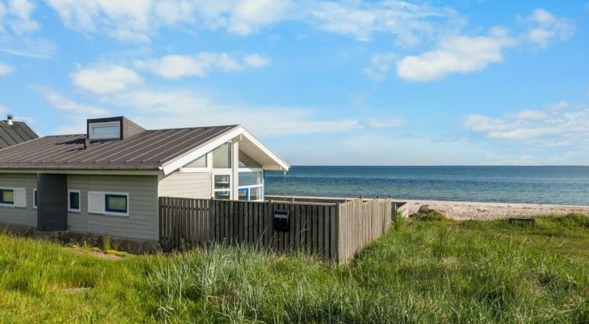 Photo of "Amila" - 10m from the sea