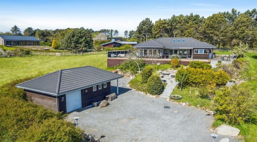 Photo of "Sahid" - 20m from the sea