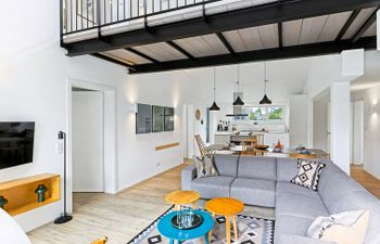 Paradiso Holiday Home