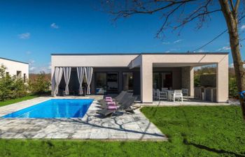 Villa Sorella Holiday Home