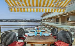 Photo of Palau del Mar Apartment 2