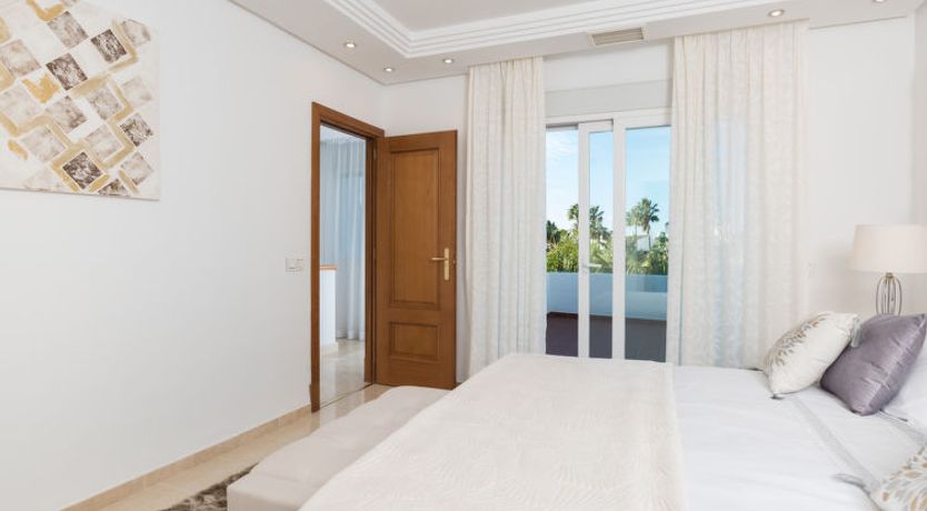 Photo of Perla Blanca