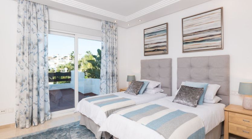 Photo of Perla Blanca