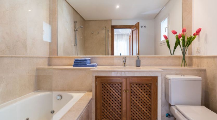 Photo of Perla Blanca