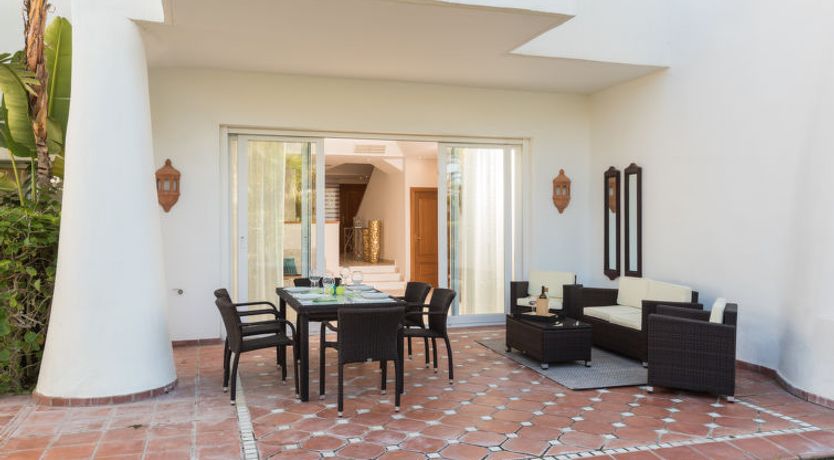 Photo of Perla Blanca