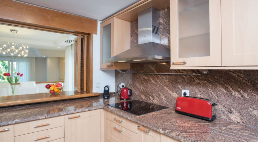 Photo of Perla Blanca