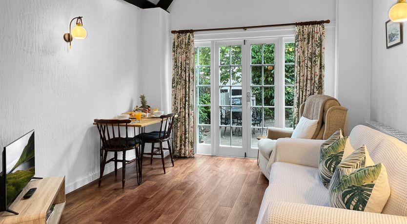 Photo of Old Coach House, Ellicombe