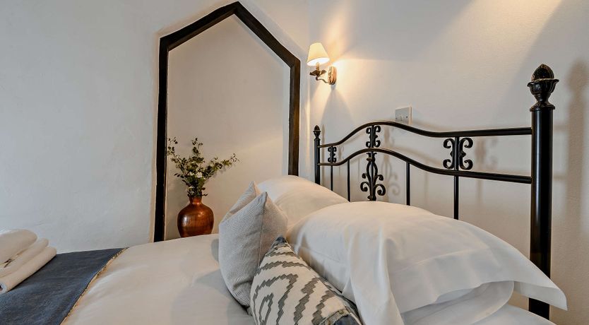 Photo of Grooms Cottage, Ellicombe