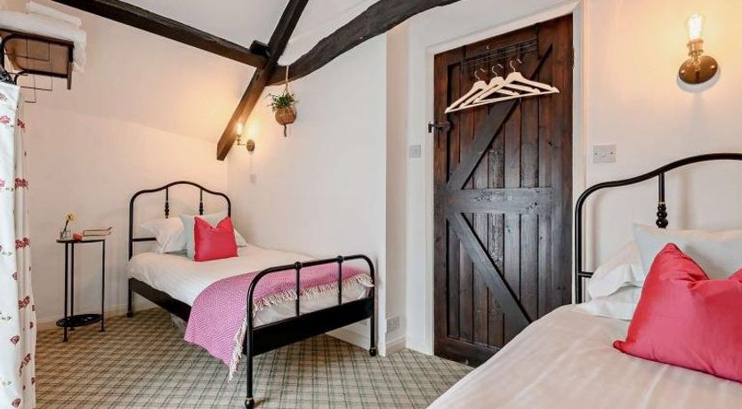 Photo of Grooms Cottage, Ellicombe