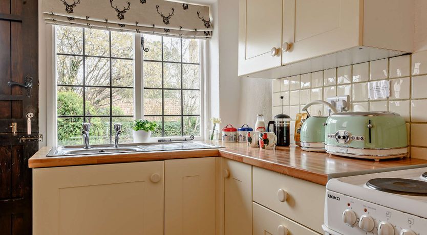 Photo of Grooms Cottage, Ellicombe