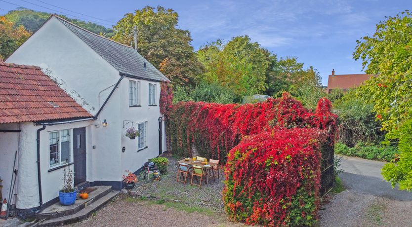 Photo of Grooms Cottage, Ellicombe