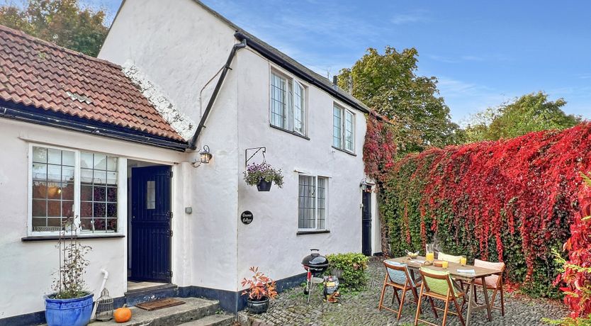 Photo of Grooms Cottage, Ellicombe