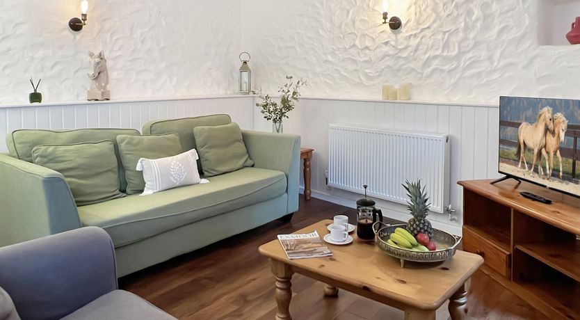 Photo of Grooms Cottage, Ellicombe