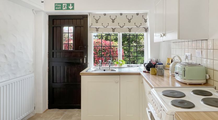 Photo of Grooms Cottage, Ellicombe