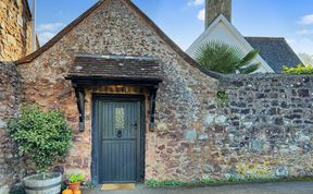 Photo of Chapel Cottage, Ellicombe