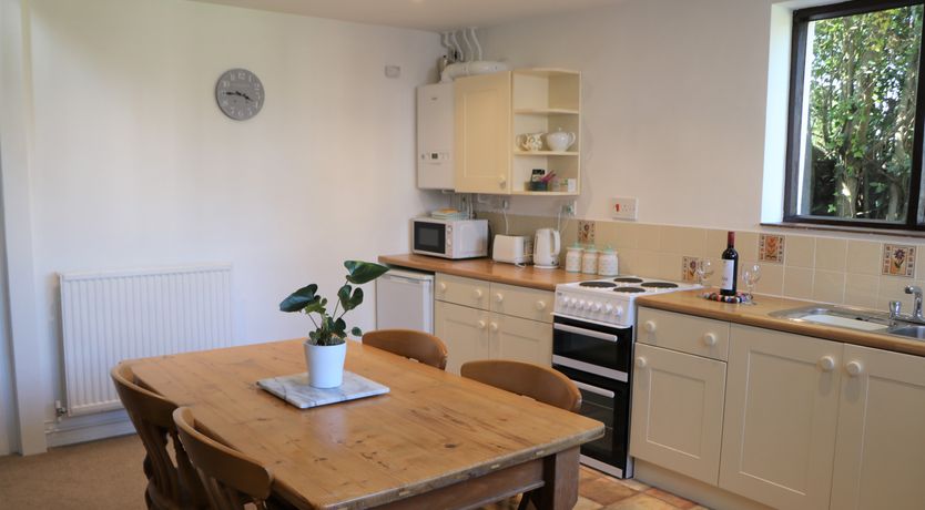 Photo of Chapel Cottage, Ellicombe