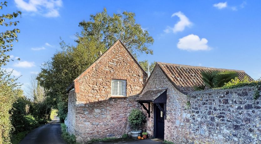 Photo of Chapel Cottage, Ellicombe