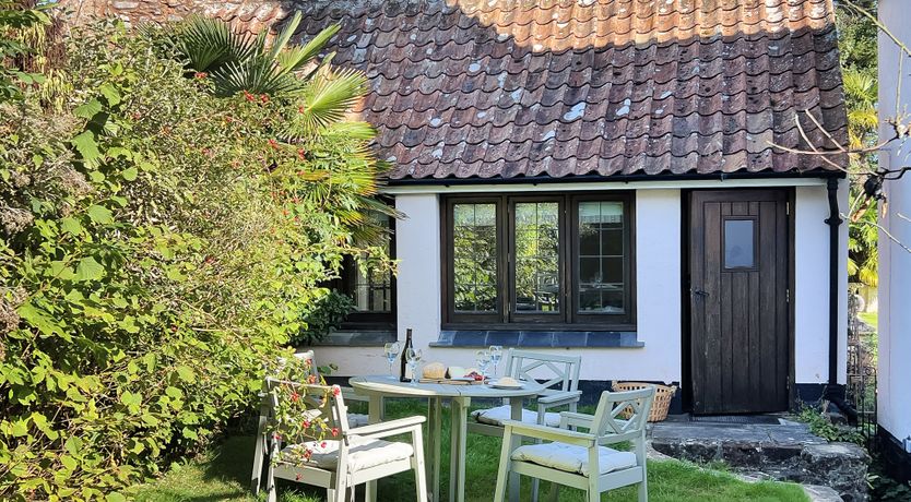 Photo of Chapel Cottage, Ellicombe