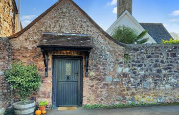 Chapel Cottage, Ellicombe Holiday Home