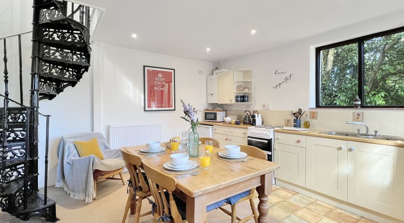 Photo of Chapel Cottage, Ellicombe