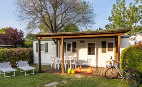 Photo of Garden Holiday Home 9