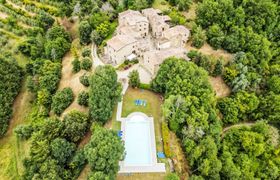 Photo of il-frassino-del-borgo-di-ghiora