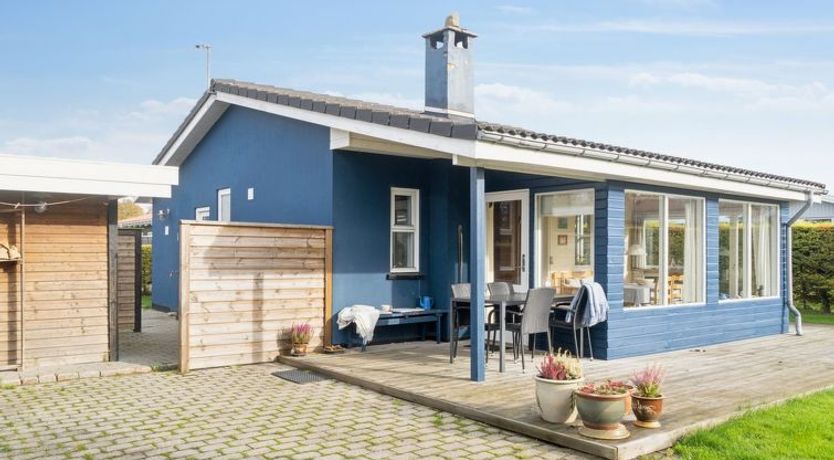 Photo of "Elle" - 175m from the sea