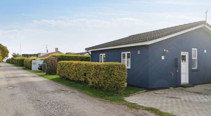 Photo of "Elle" - 175m from the sea