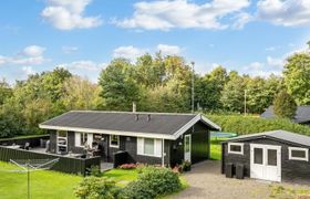 Photo of vilhelm-10km-from-the-sea