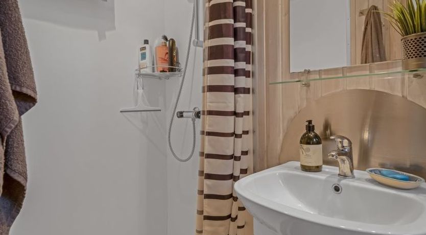 Photo of "Benthe" - 100m to the fjord