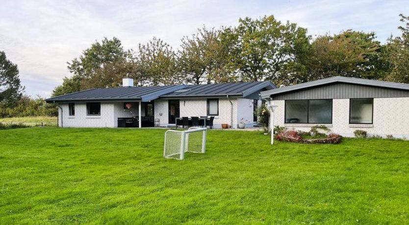 Photo of "Sigbrit" - 100m from the sea