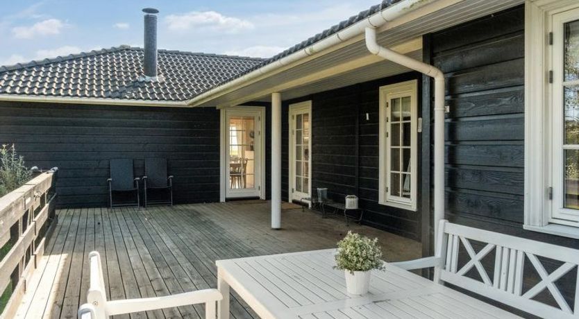 Photo of "Dietke" - 85m from the sea