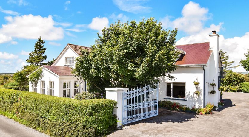 Photo of Mannin Lodge by Connemara Shores