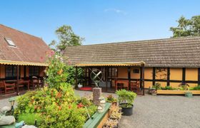 Photo of annamia-250m-from-the-sea