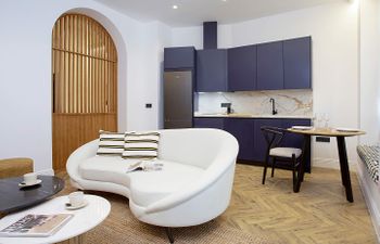 Ancient View Holiday Home