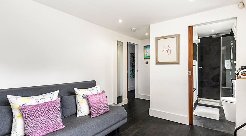 Photo of Royal & Noble