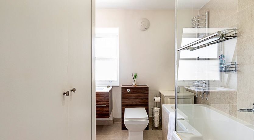 Photo of Royal & Noble