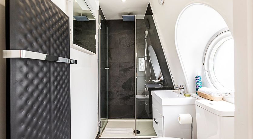 Photo of Royal & Noble