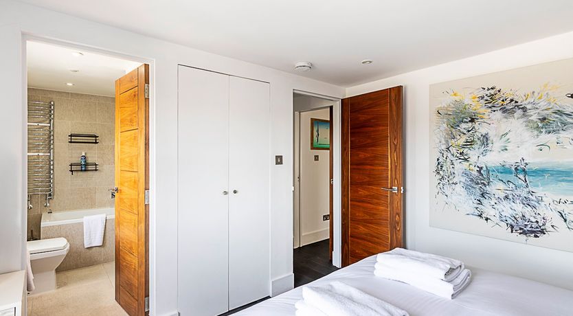 Photo of Royal & Noble