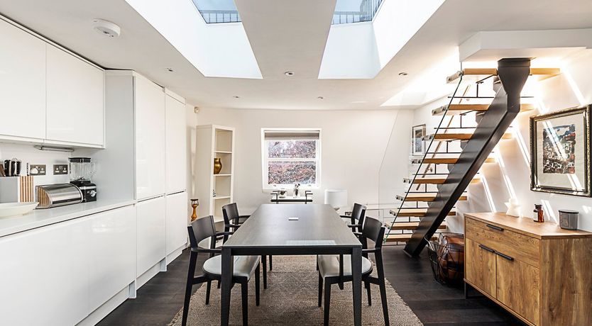 Photo of Royal & Noble