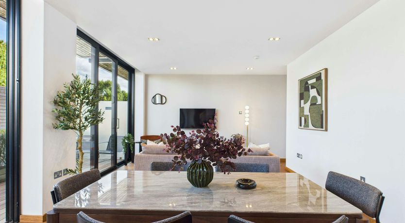 Photo of Camden Glamour