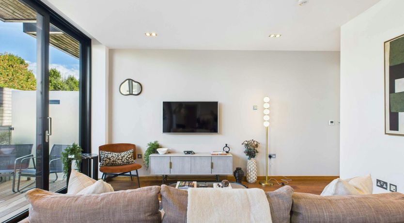 Photo of Camden Glamour